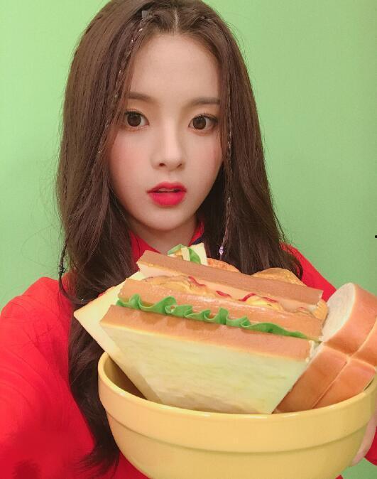 娱乐吃瓜君杨超越